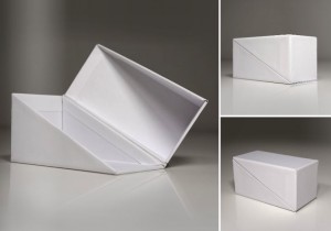 driehoekige doos met een draaideksel